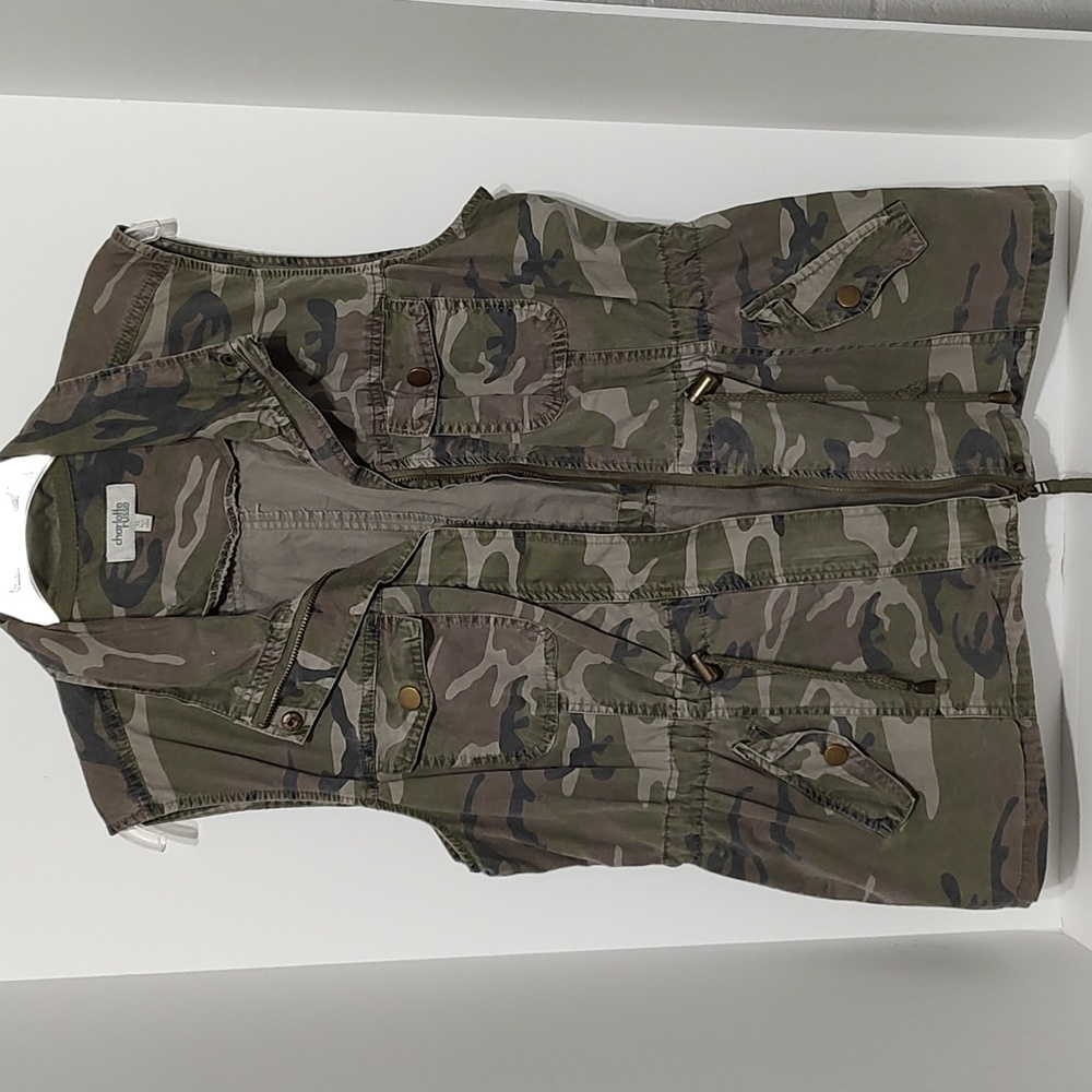 Camo Zip up Charlotte Russe Vest sz XL w/ Pockets